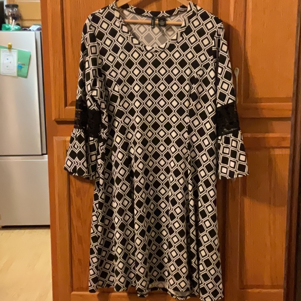 Like new women’s dress by New Direction size PXL